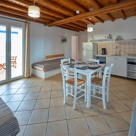 Niel Serifos Apartment *